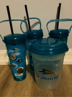 SeaWorld Orlando Cups and Popcorn Bucket